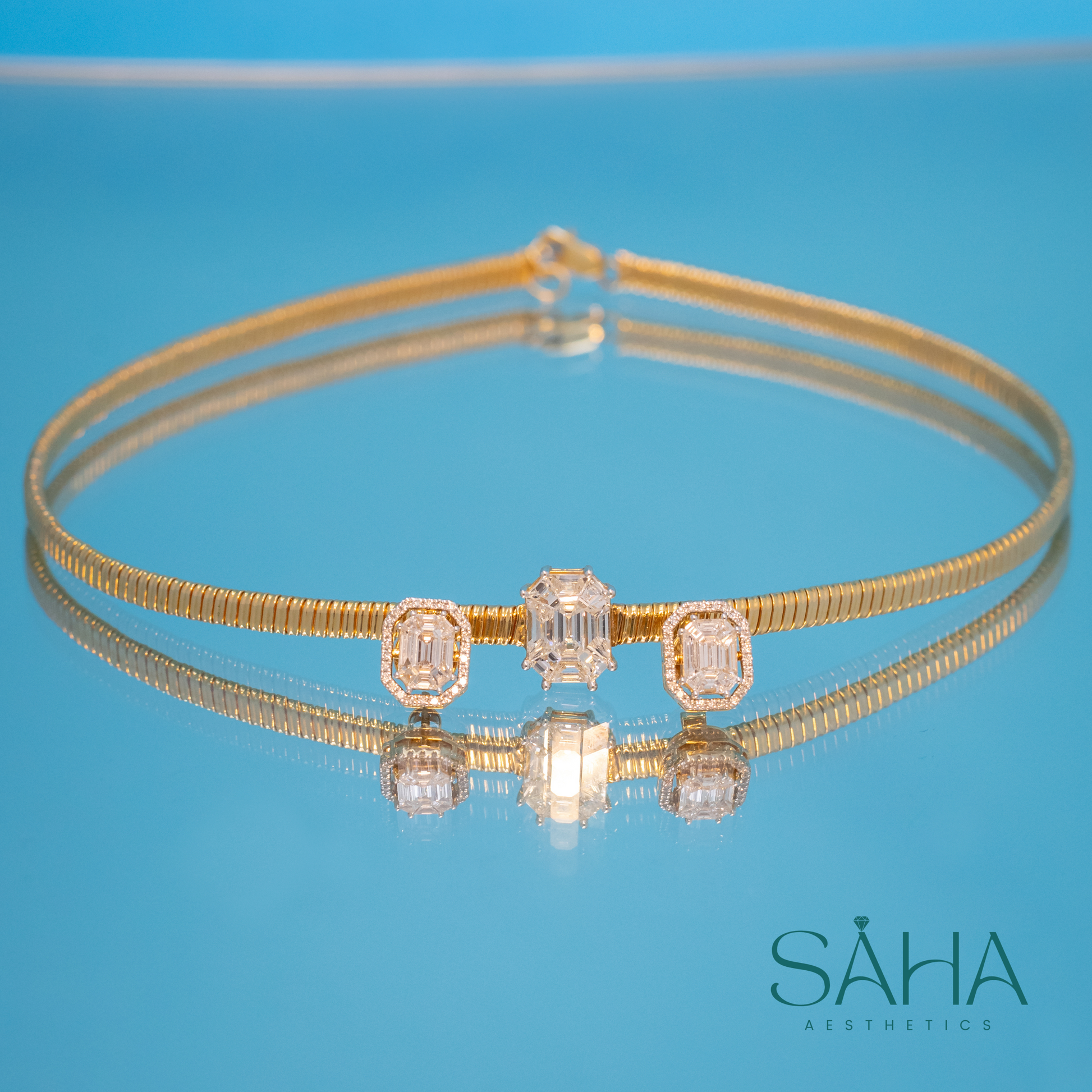 18K Yellow Gold Choker With Natural Diamonds